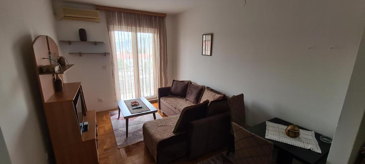 פודגוריצה Apartman Velimir Stari Aerodrom מראה חיצוני תמונה