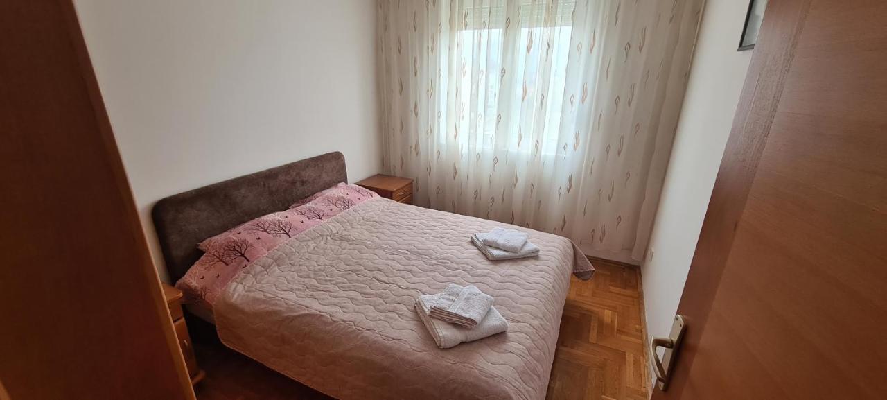 פודגוריצה Apartman Velimir Stari Aerodrom מראה חיצוני תמונה